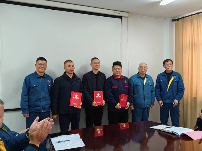 第一事業(yè)部冶化協(xié)力項目部獲銅冠冶化公司“強化意識，防控風險”...