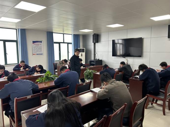 建材公司、檢測公司聯(lián)合開展管理人員業(yè)務(wù)提升考試